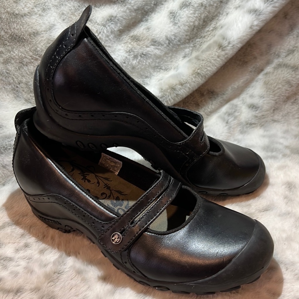 Merrell Ladies Black Plaza Bandeau leather performance shoe Size 9 1/2 EUC